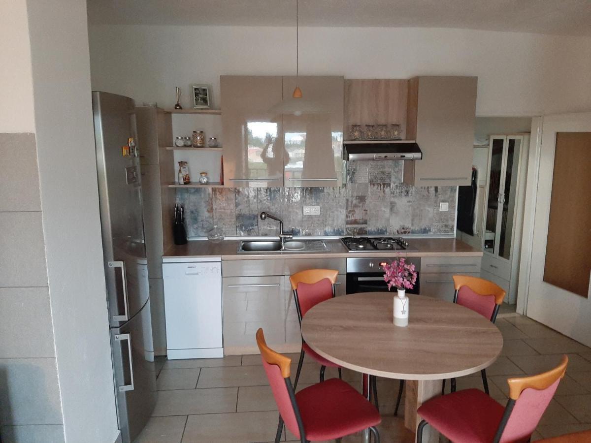 Apartman Franka 크리크베니카 외부 사진