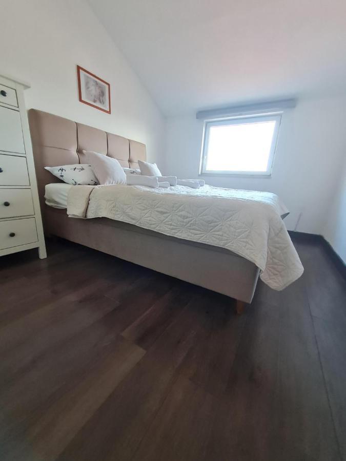 Apartman Franka 크리크베니카 외부 사진